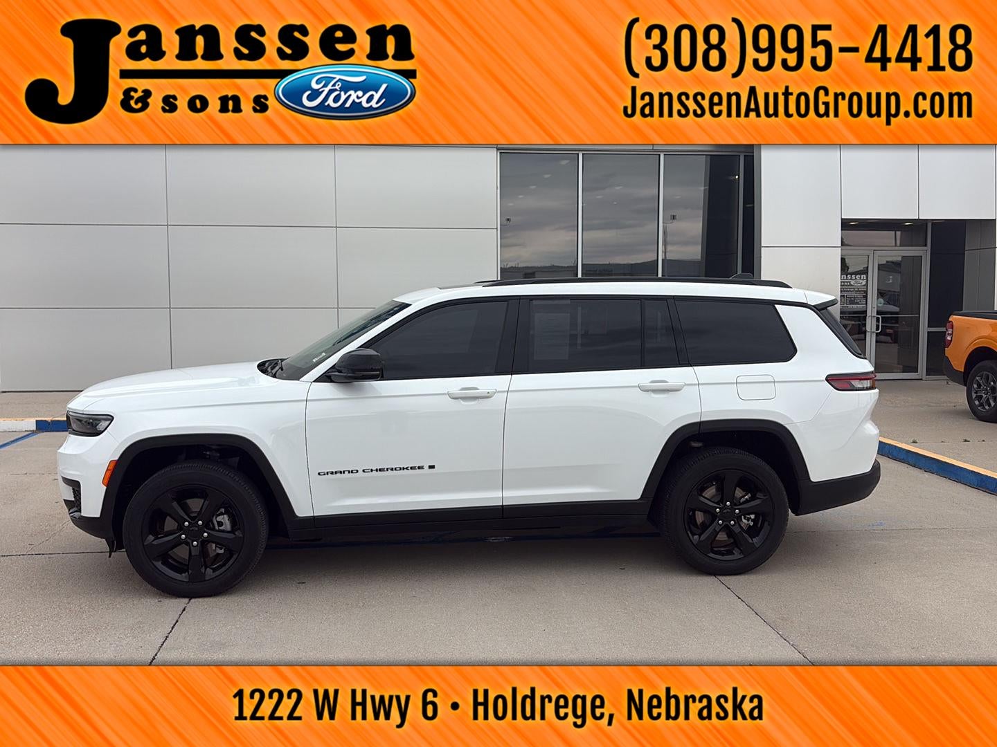 2025 Jeep Grand Cherokee L Altitude X 4x4's photo