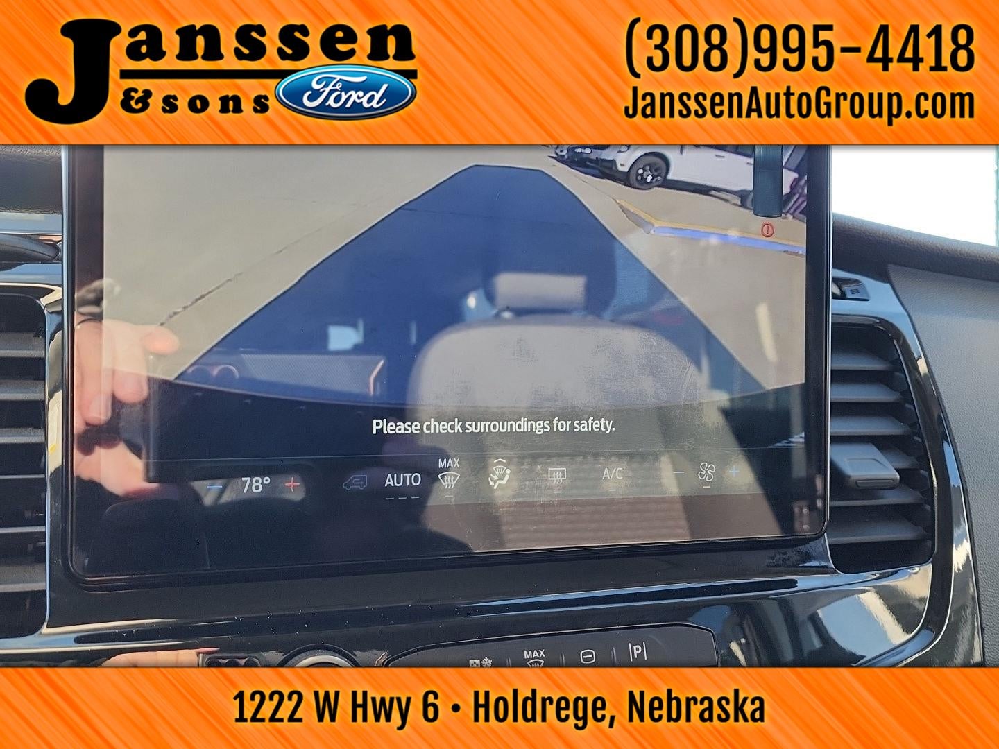 2023 Ford Transit Passenger Wagon XLT