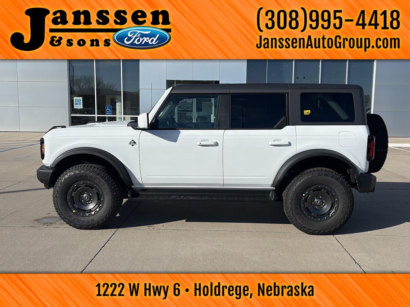 2025 Ford Bronco Outer Banks