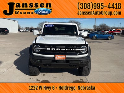 2025 Ford Bronco Outer Banks