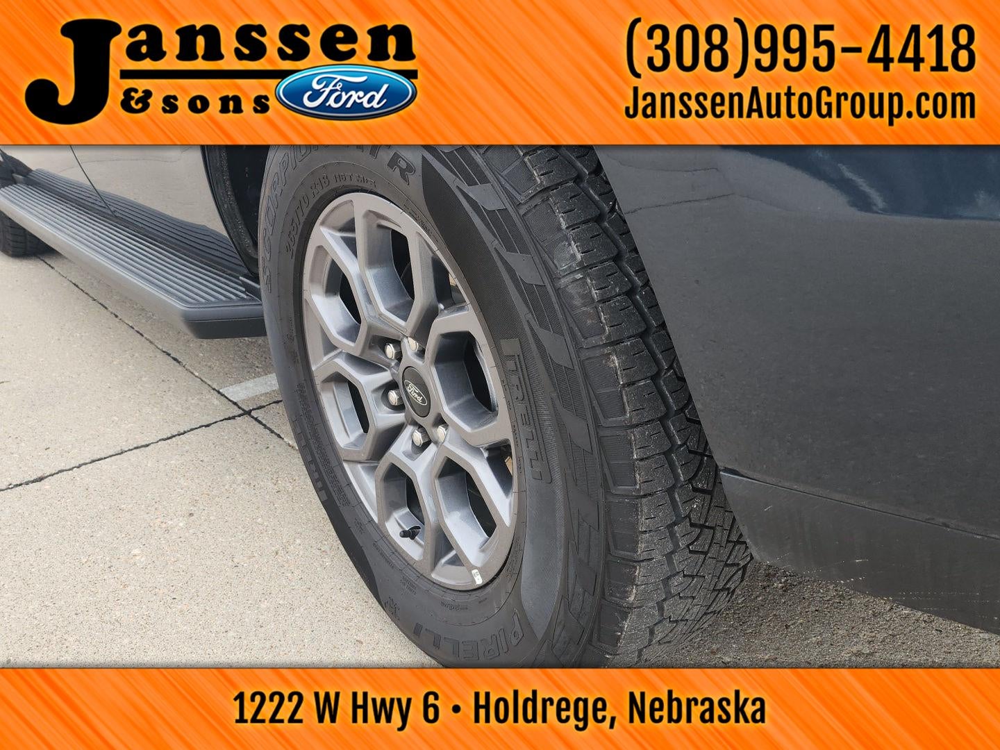 2025 Ford Expedition Active