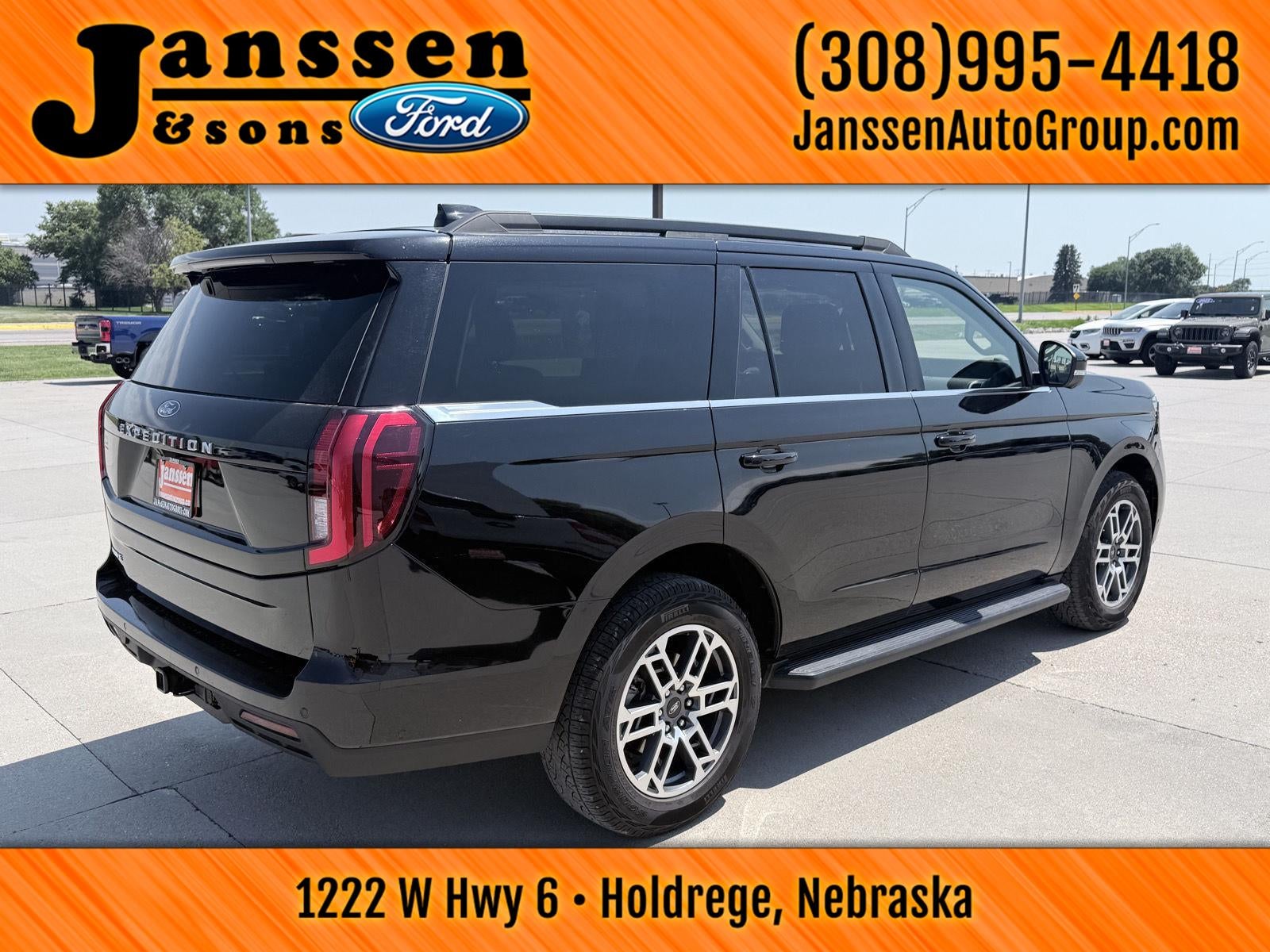 2025 Ford Expedition Active