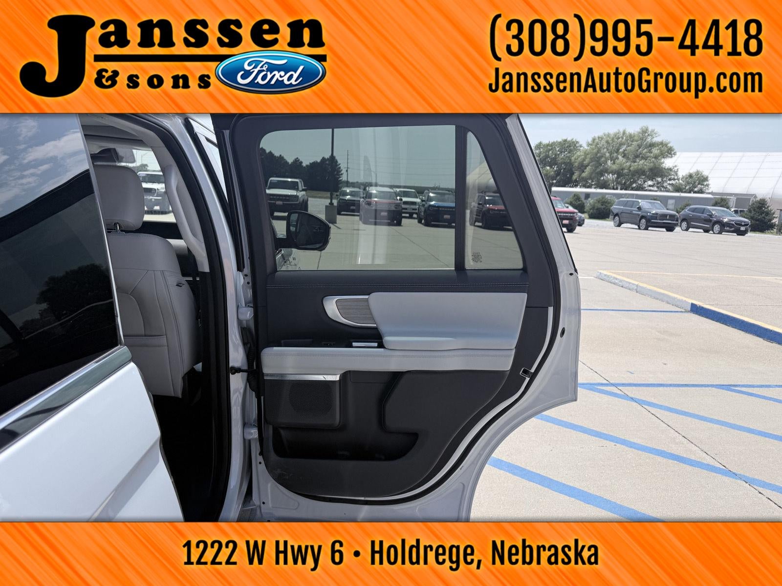 2025 Ford Expedition Platinum
