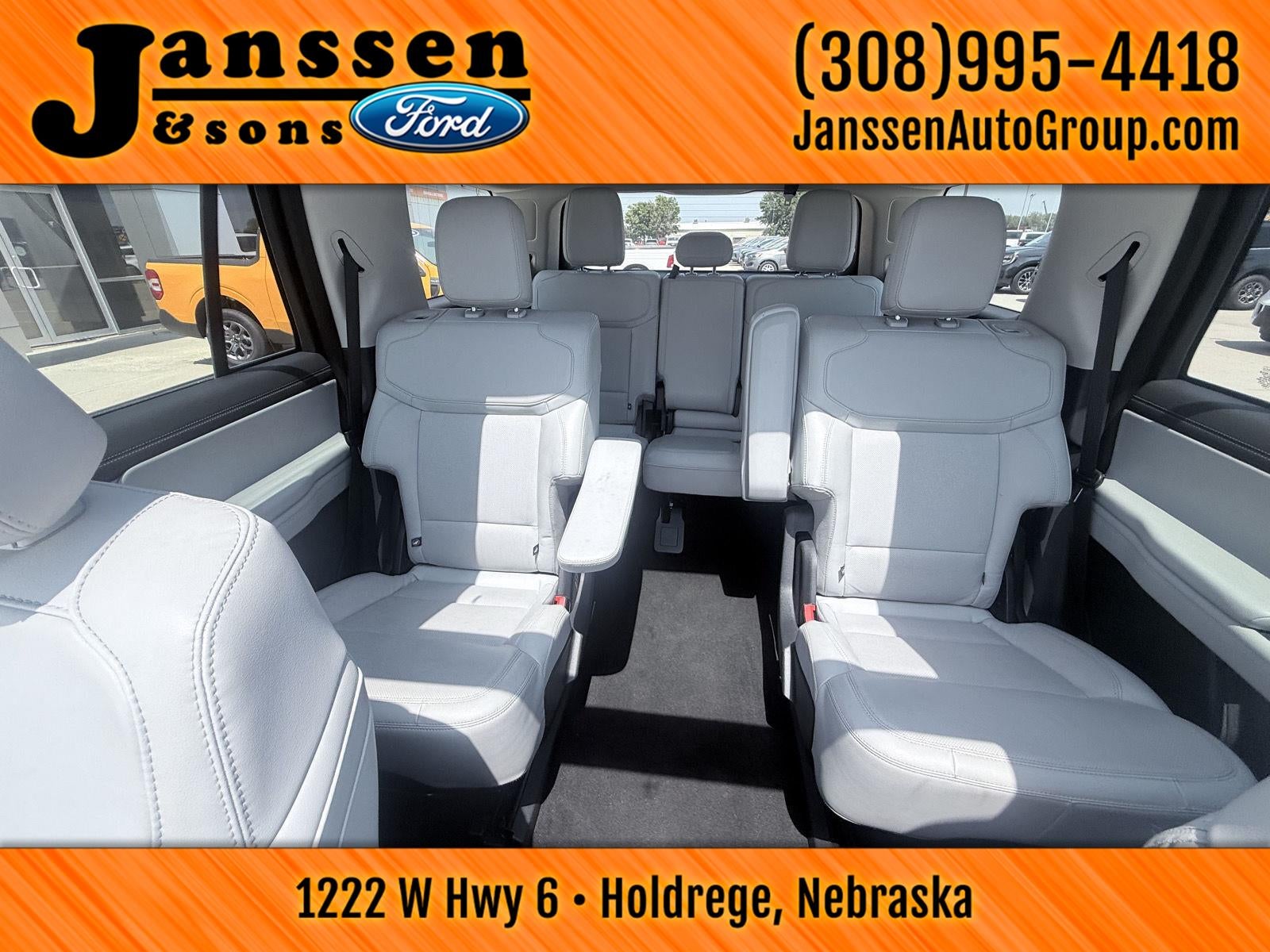 2025 Ford Expedition Platinum
