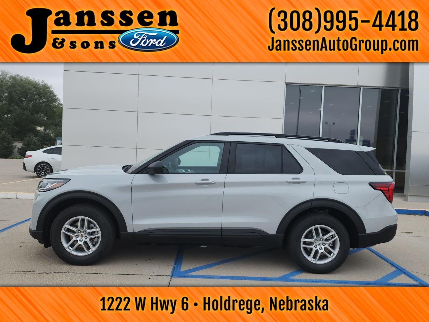 2027 Ford Explorer Active w/200A Pkg