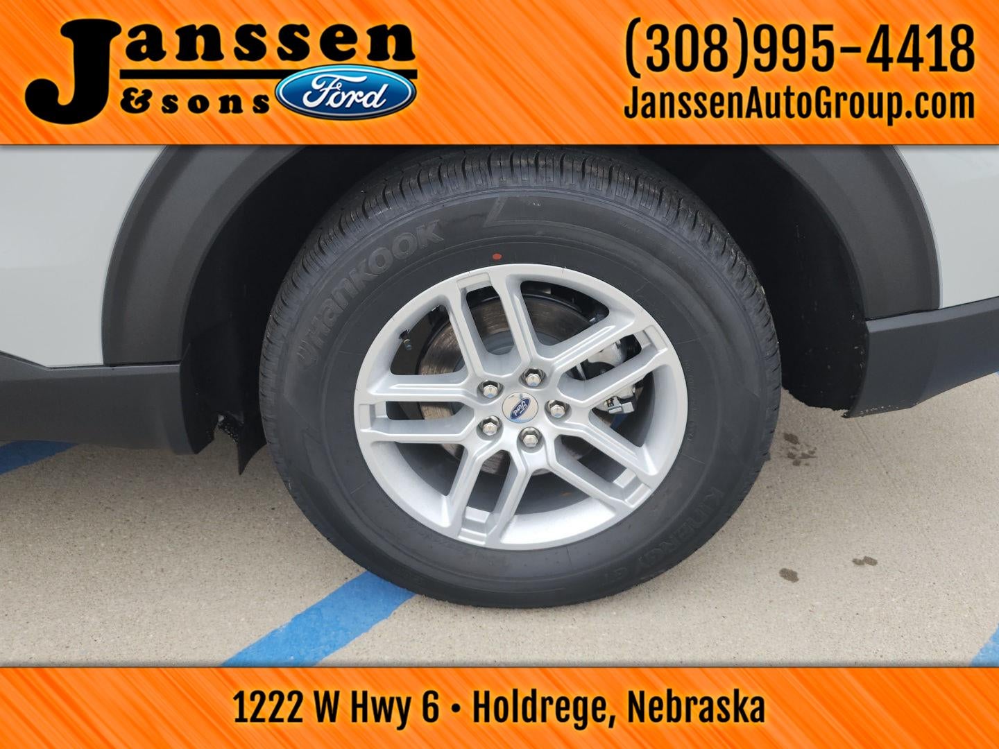 2027 Ford Explorer Active w/200A Pkg