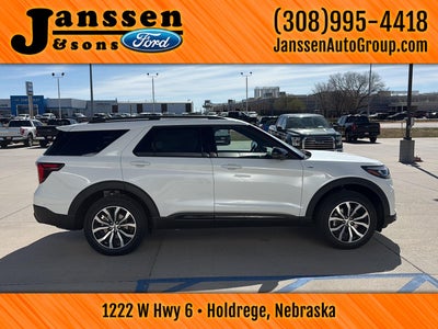 2026 Ford Explorer ST-Line