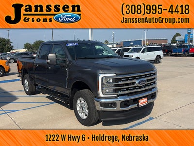 2026 Ford Super Duty F-350 SRW XLT