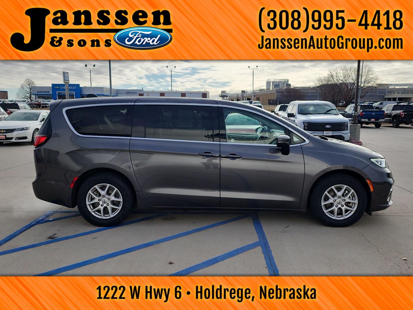 2023 Chrysler Pacifica Touring L