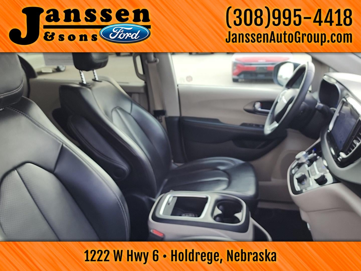 2023 Chrysler Pacifica Touring L