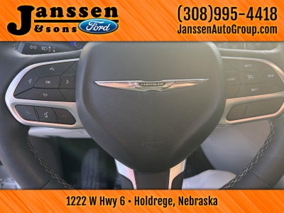 2023 Chrysler VOYAGER LX