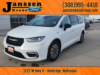 2024 Chrysler Pacifica Hybrid Select