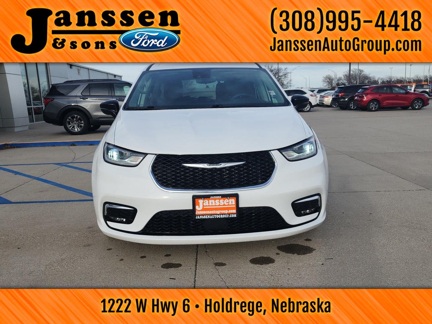 2024 Chrysler Pacifica Hybrid Select