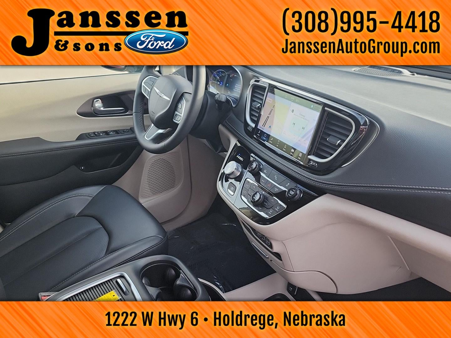 2024 Chrysler Pacifica Hybrid Select