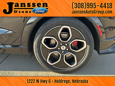 2021 Ford Mustang Mach-E GT